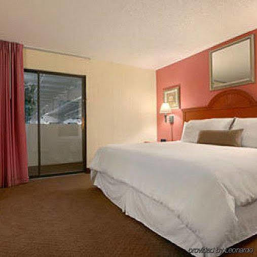 Plaza Hotel And Suites Pine Bluff Camera foto