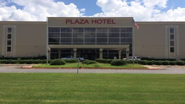 Plaza Hotel And Suites Pine Bluff Esterno foto